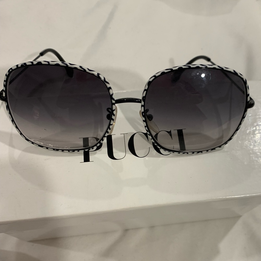 Pucci 🕶
